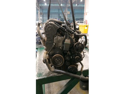 MOTOR CON ACCESORIOS Y CAJA DE CAMBIOS RENAULT RAPID 1990