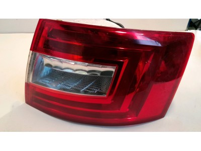 PILOTO TRASERO DERECHO SKODA OCTAVIA 2016