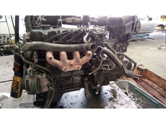 MOTOR CON ACCESORIOS Y CAJA DE CAMBIOS HYUNDAI ACCENT 1997