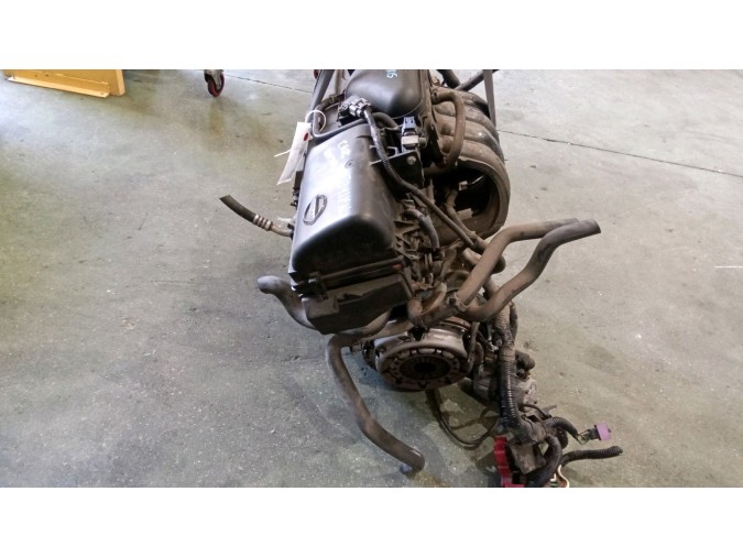 MOTOR CON ACCESORIOS SIN CAJA DE CAMBIOS NISSAN MICRA 2010