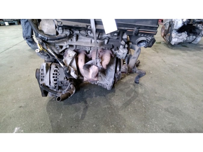 MOTOR CON ACCESORIOS SIN CAJA DE CAMBIOS NISSAN MICRA 2010