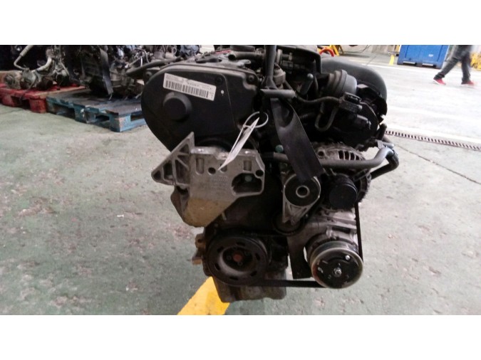 MOTOR CON ACCESORIOS SIN CAJA DE CAMBIOS VOLKSWAGEN PASSAT
