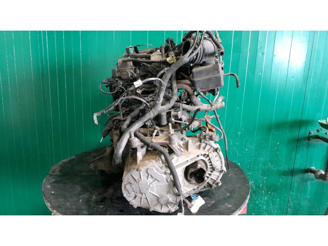 MOTOR CON ACCESORIOS Y CAJA DE CAMBIOS HYUNDAI SANTA FE 2002
