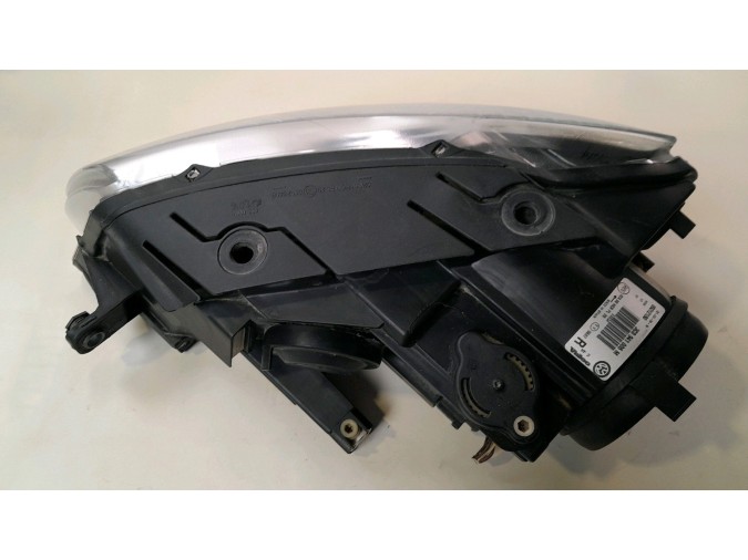 FARO DELANTERO DERECHO VOLKSWAGEN PASSAT 2006