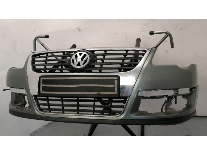 PARAGOLPES DELANTERO VOLKSWAGEN PASSAT 2006