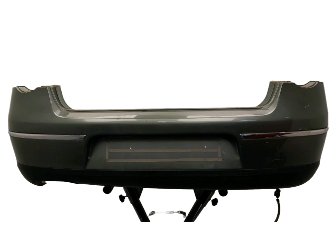 PARAGOLPES TRASERO VOLKSWAGEN PASSAT GRIS 2006