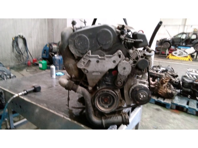 MOTOR CON ACCESORIOS Y CAJA DE CAMBIOS VOLKSWAGEN PASSAT 2006
