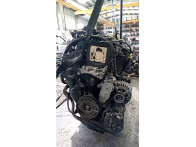 MOTOR CON ACCESORIOS Y CAJA DE CAMBIOS CITROEN C3