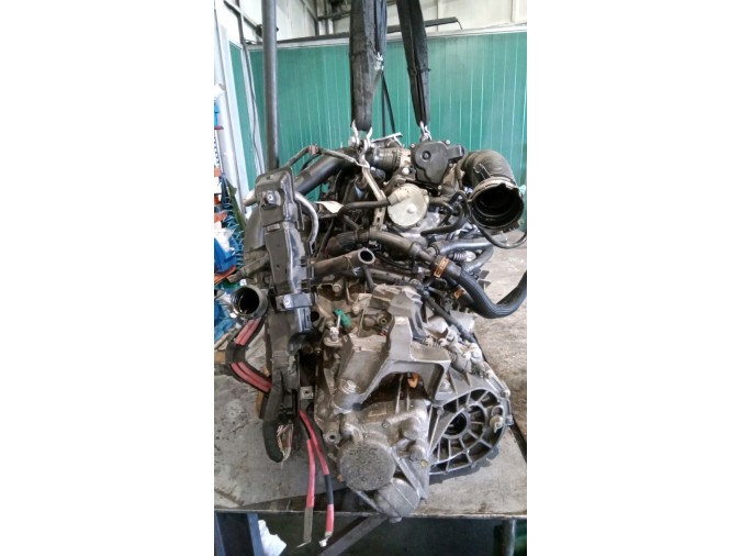 MOTOR CON ACCESORIOS SIN CAJA DE CAMBIOS RENAULT MÉGANE 2011