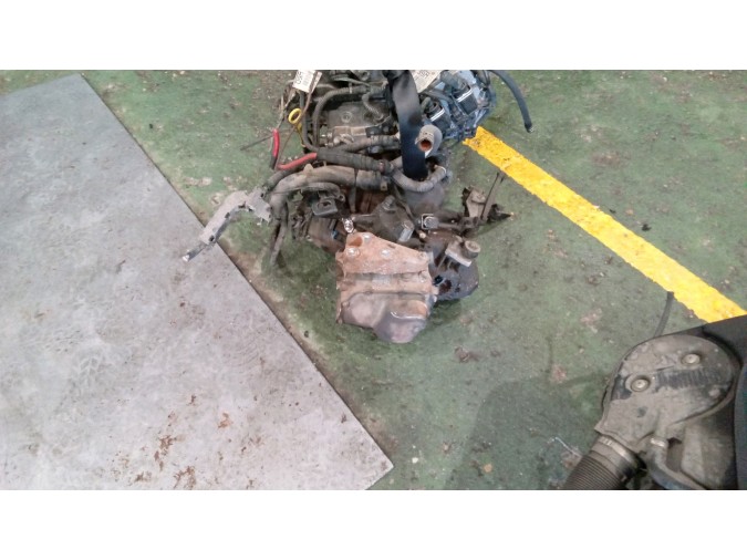 MOTOR CON ACCESORIOS Y CAJA DE CAMBIOS OPEL ASTRA 2005