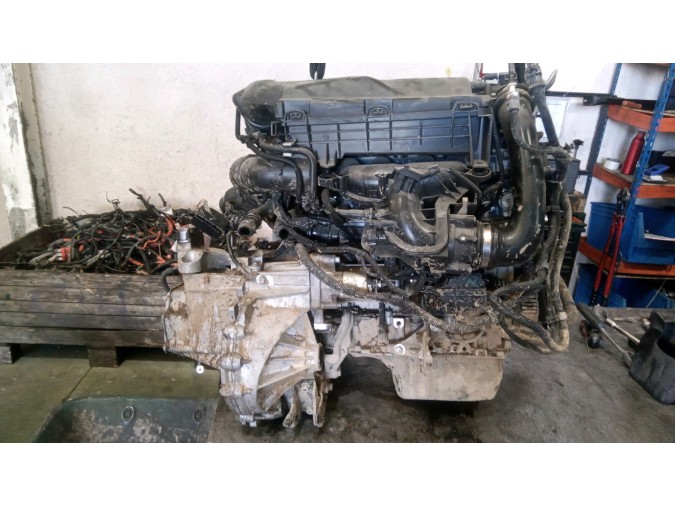 MOTOR CON ACCESORIOS Y CAJA DE CAMBIOS PEUGEOT 308 GTI