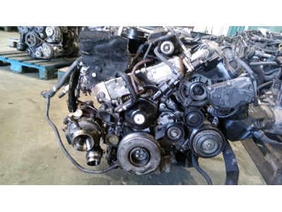 MOTOR CON ACCESORIOS Y CAJA DE CAMBIOS BMW 318D