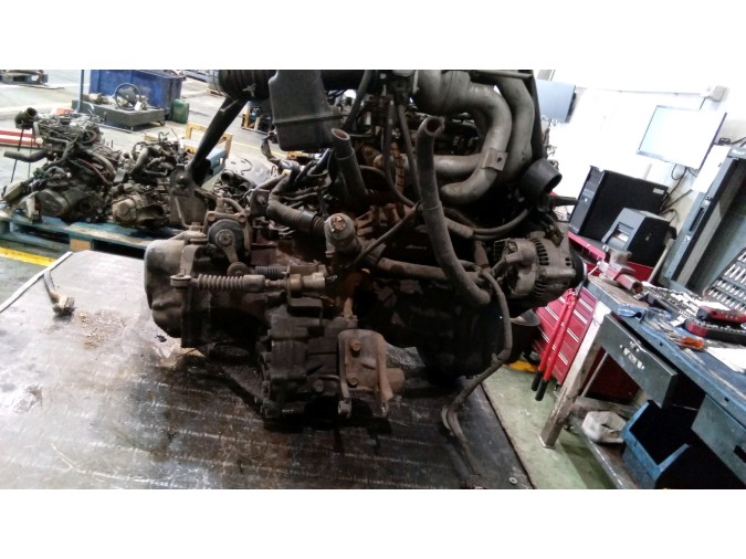 MOTOR CON ACCESORIOS Y CAJA DE CAMBIOS TOYOTA COROLLA 1997