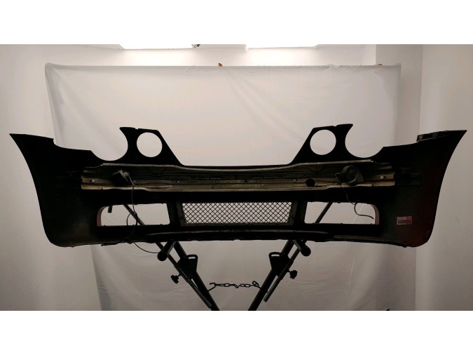 PARAGOLPES DELANTERO BMW 316I ROJO 2004