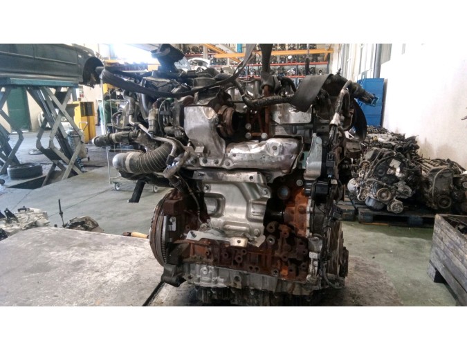 MOTOR CON ACCESORIOS SIN CAJA DE CAMBIOS FORD KUGA