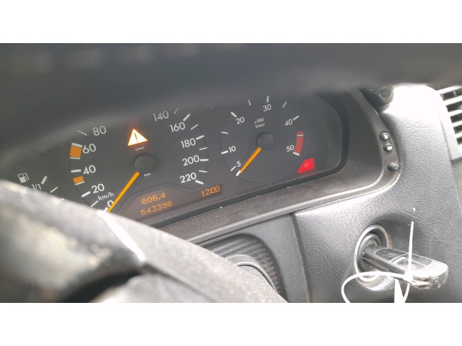 ALETA TRASERA IZQUIERDA MERCEDES E 290 T TURBODIESEL 1999