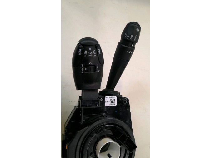 MANDO MULTIFUNCION PEUGEOT 2008 2022