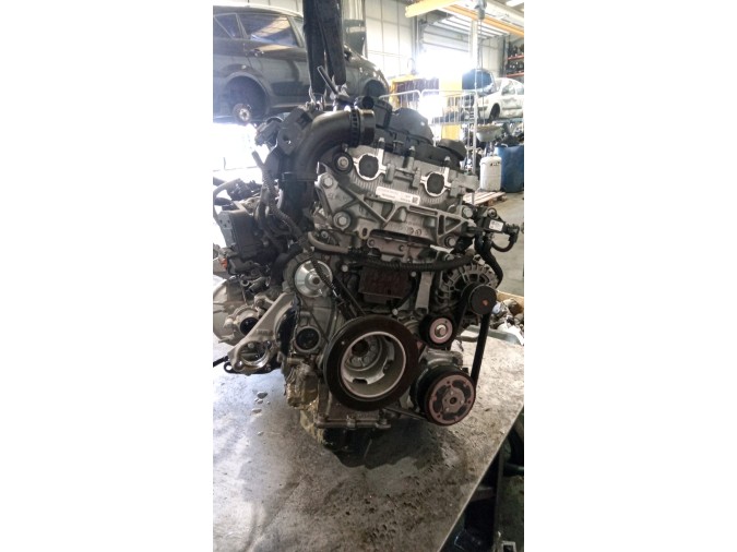 MOTOR CON ACCESORIOS SIN CAJA DE CAMBIOS PEUGEOT 2008 2022