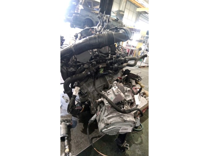 MOTOR CON ACCESORIOS SIN CAJA DE CAMBIOS PEUGEOT 2008 2022