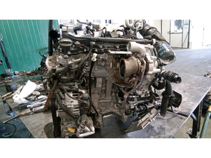 MOTOR CON ACCESORIOS SIN CAJA DE CAMBIOS PEUGEOT 2008 2022