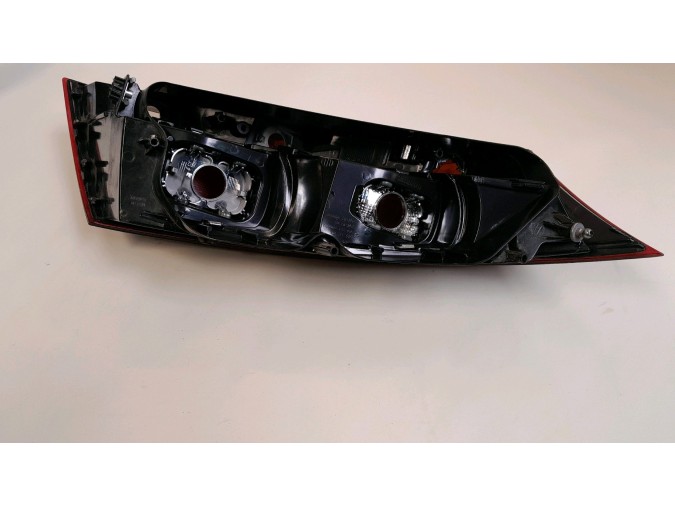 PILOTO TRASERO DERECHO AUDI TT 2006
