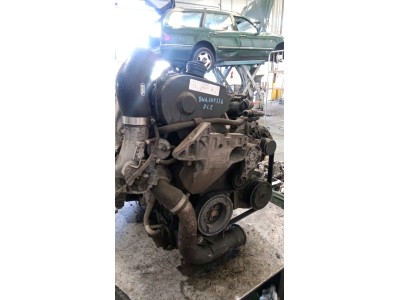 MOTOR CON ACCESORIOS SIN CAJA DE CAMBIOS AUDI TT