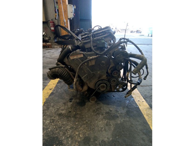 MOTOR CON ACCESORIOS Y CAJA DE CAMBIOS SUZUKI VITARA 2002