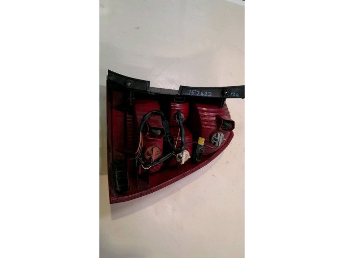 PILOTO TRASERO IZQUIERDO KIA SPORTAGE 2006