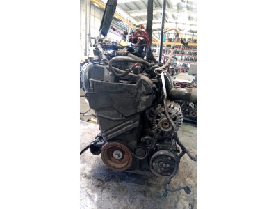 MOTOR CON ACCESORIOS Y CAJA DE CAMBIOS MERCEDES CITAN 111 CDI