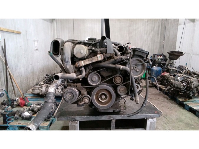 MOTOR CON ACCESORIOS Y CAJA DE CAMBIOS BMW 320D 2004