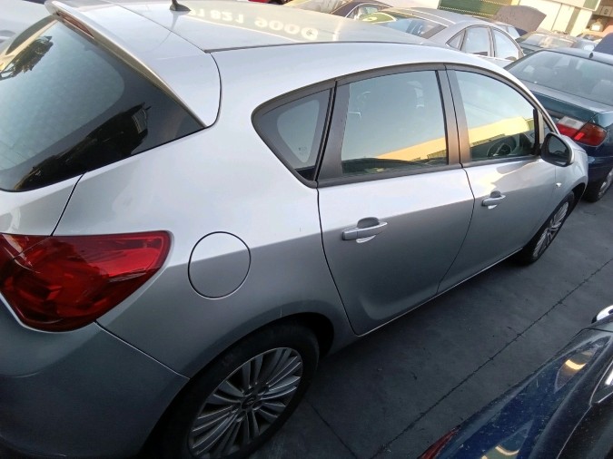 MECANICA TRASERA OPEL ASTRA 2013