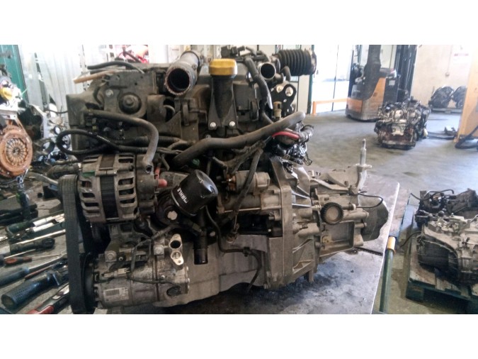 MOTOR CON ACCESORIOS SIN CAJA DE CAMBIOS RENAULT CLIO