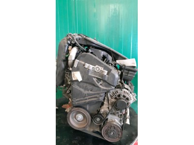 MOTOR CON ACCESORIOS Y CAJA DE CAMBIOS DACIA SANDERO 2012