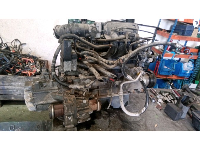 MOTOR CON ACCESORIOS Y CAJA DE CAMBIOS HYUNDAI ACCENT 2000