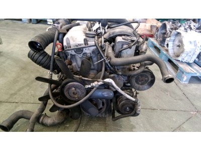 MOTOR CON ACCESORIOS Y CAJA DE CAMBIOS MERCEDES E 290 T TURBODIESEL 1997