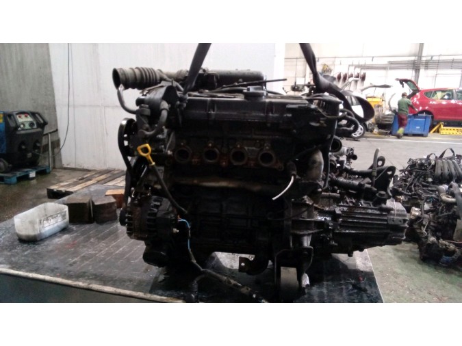 MOTOR CON ACCESORIOS Y CAJA DE CAMBIOS HYUNDAI MATRIX 2003