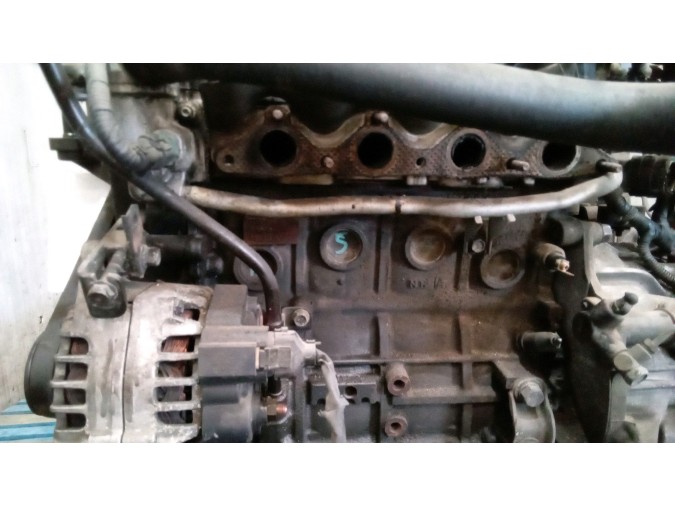 MOTOR CON ACCESORIOS Y CAJA DE CAMBIOS HYUNDAI ACCENT