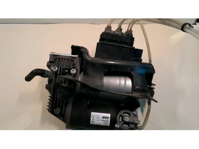 BOMBA SUSPENSION MERCEDES ML 300 CDI 4MATIC 2010