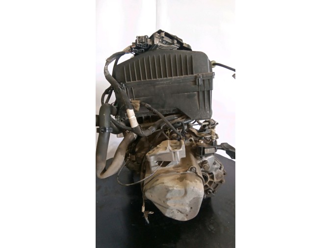 MOTOR CON ACCESORIOS Y CAJA DE CAMBIOS PEUGEOT 207 2011