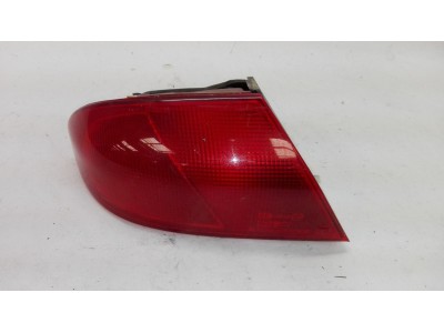 PILOTO TRASERO IZQUIERDO ALFA ROMEO 166 1999