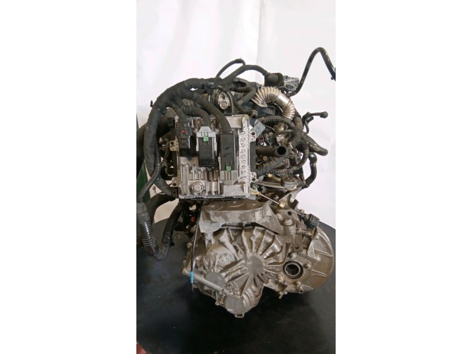 MOTOR CON ACCESORIOS Y CAJA DE CAMBIOS OPEL ASTRA 2016