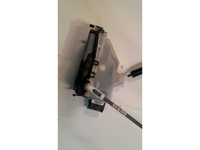 CERRADURA PUERTA DELANTERA DERECHA PEUGEOT 3008 2020