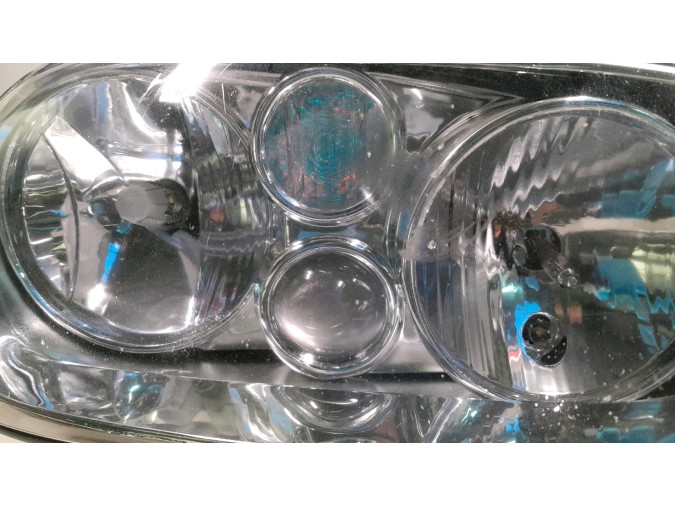 FARO DELANTERO DERECHO VOLKSWAGEN GOLF 2001