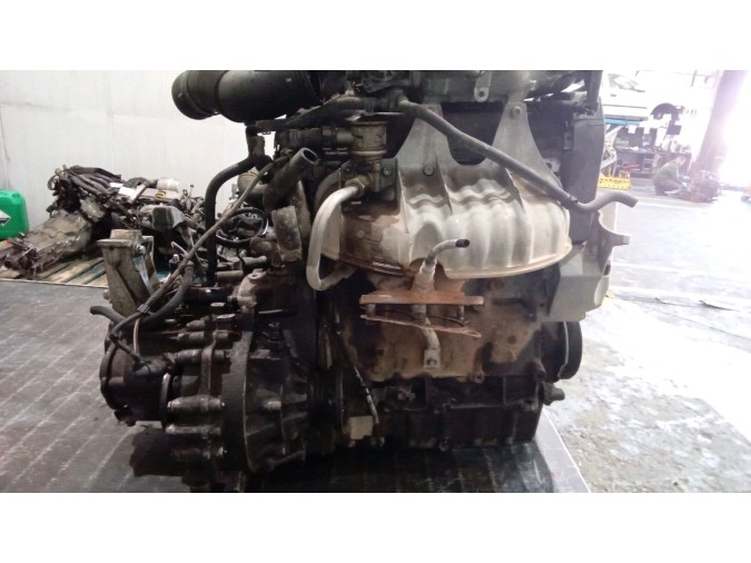 MOTOR CON ACCESORIOS Y CAJA DE CAMBIOS VOLKSWAGEN GOLF 2001