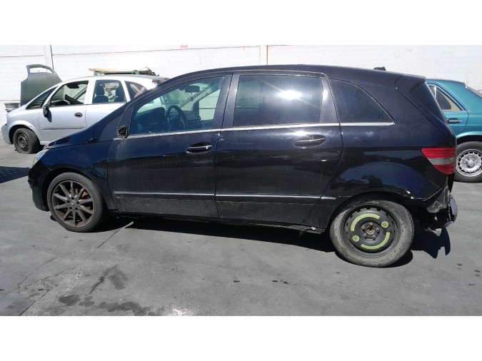 MECANICA TRASERA	 MERCEDES B 180 CDI 2006