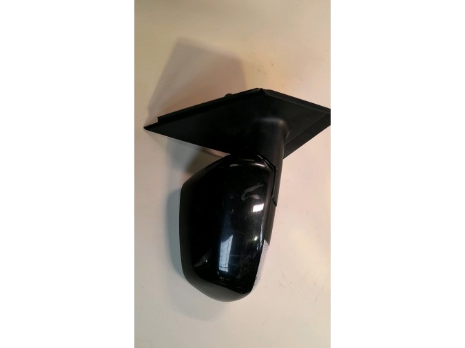 RETROVISOR DERECHO VOLKSWAGEN POLO NEGRO 2007