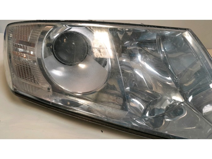 FARO DELANTERO DERECHO SKODA OCTAVIA 2006