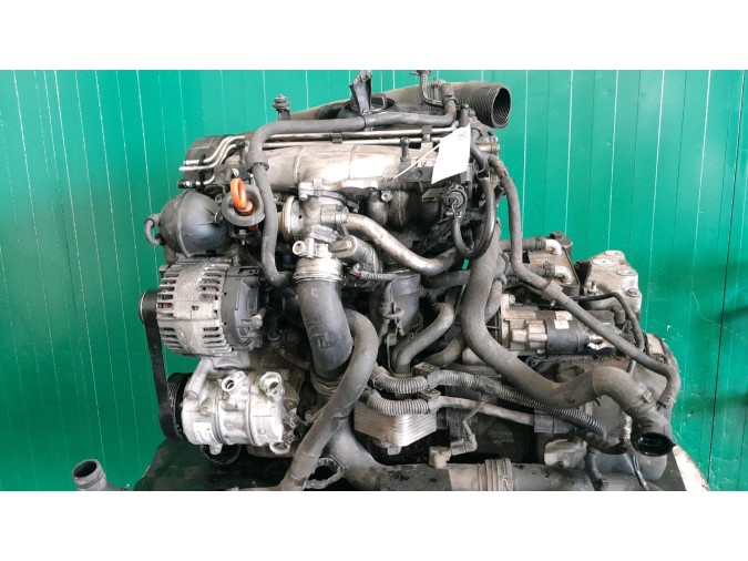 MOTOR CON ACCESORIOS Y CAJA DE CAMBIOS SKODA OCTAVIA