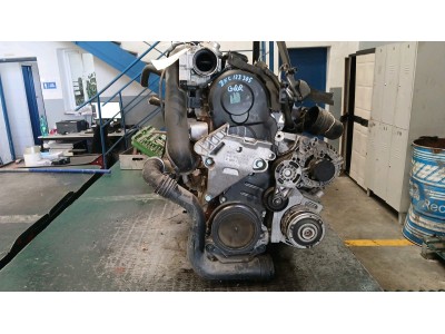 MOTOR CON ACCESORIOS SIN CAJA DE CAMBIOS VOLKSWAGEN GOLF