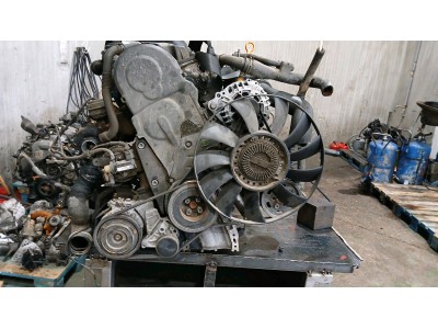 MOTOR CON ACCESORIOS Y CAJA DE CAMBIOS SKODA SUPERB 2004